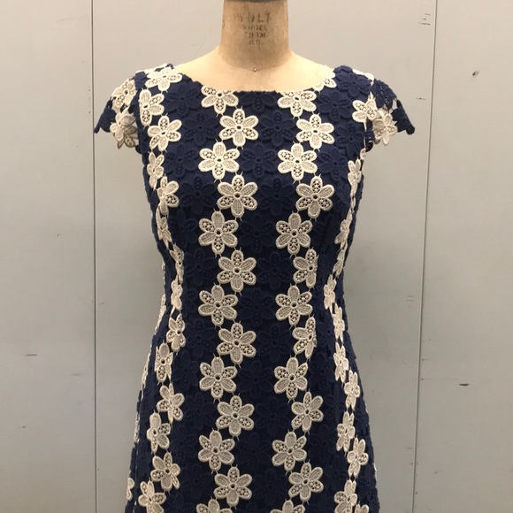 Lilly Pulitzer Barbara Lace Dress - Picture 3 of 4